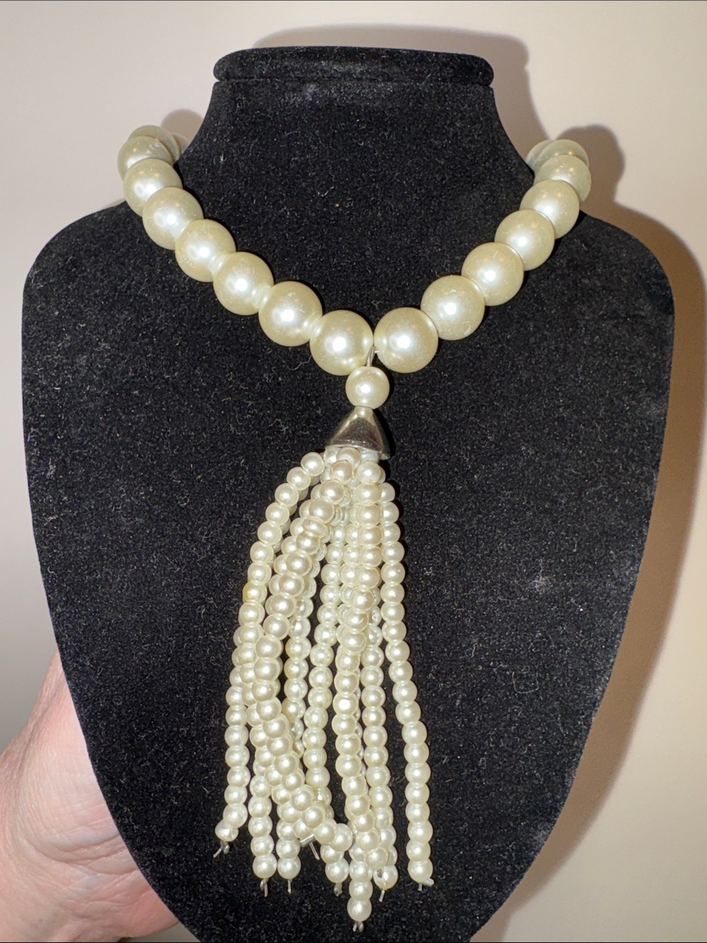 Tassel Necklace Faux-Pearls STUNNING